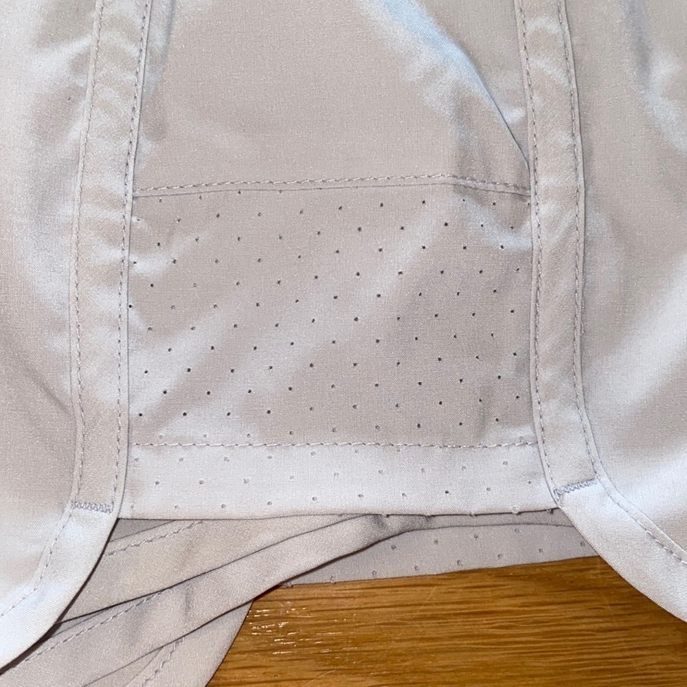 Magellan Gray Fish Gear Water Repellant Shorts Girls M - Picture 7 of 10